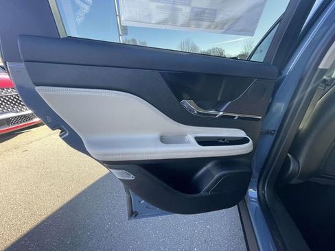 New 2026 Lincoln Corsair Reserve image 8