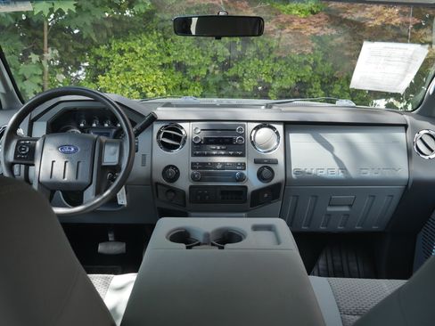 Used 2012 Ford F350 XLT w/ XLT Interior Pkg AWD/4WD image 9