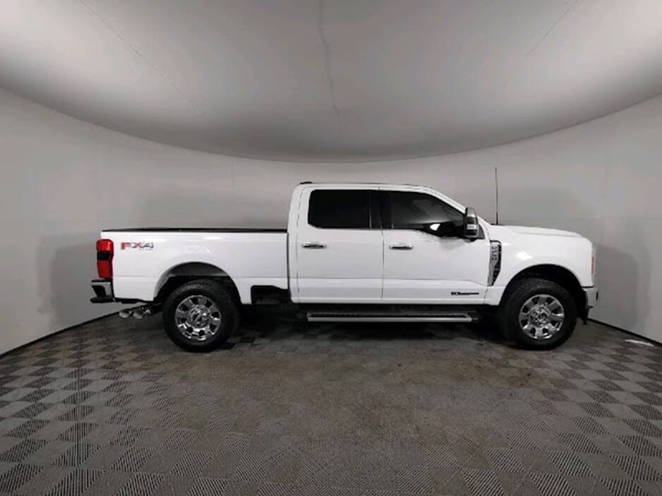 Used 2023 Ford F250 Lariat w/ Chrome Package AWD/4WD image 11