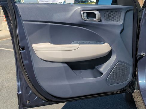 New 2026 Hyundai Venue SEL FWD image 12