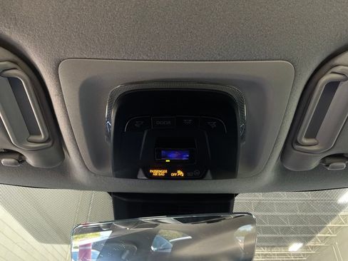 Used 2025 Toyota Corolla LE FWD image 16