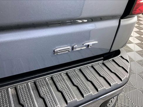 New 2026 GMC Sierra 1500 SLT AWD/4WD image 8