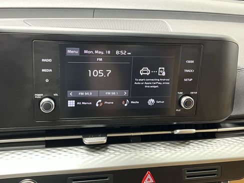 Used 2024 Kia Carnival LX FWD image 19