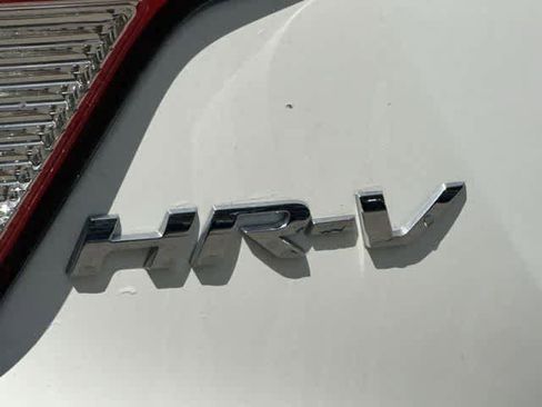 Used 2022 Honda HR-V EX image 19