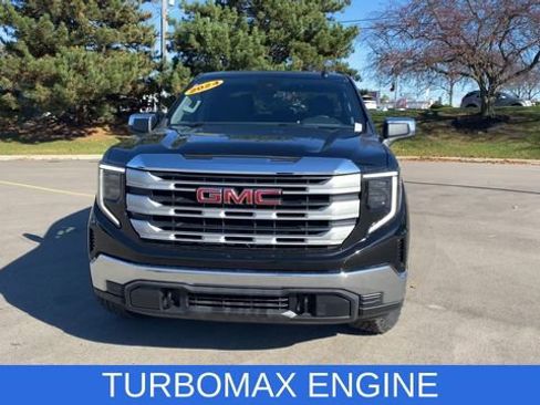 Used 2024 GMC Sierra 1500 SLE image 3