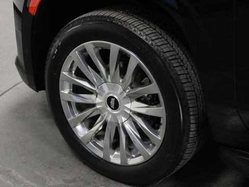 Used 2021 Cadillac Escalade Premium Luxury image 10