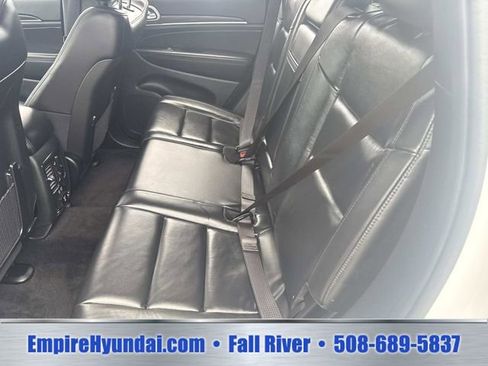 Used 2022 Jeep Grand Cherokee Limited AWD/4WD image 17