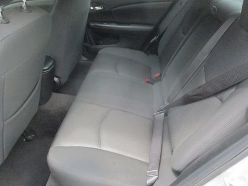 Used 2012 Dodge Avenger SE FWD image 8