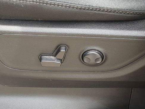 Certified 2023 RAM 1500 Big Horn AWD/4WD image 17