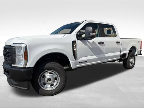 New 2026 Ford F350 XL w/ Snow Plow/Camper Package AWD/4WD image 3
