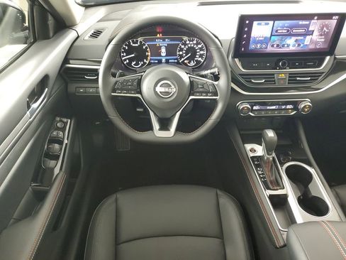 New 2025 Nissan Altima 2.5 SR w/ SR Premium Package image 14