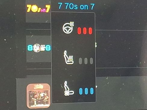 New 2025 Volvo XC90 B6 Ultra w/ Lounge Package image 17