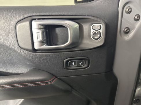 Used 2019 Jeep Wrangler Unlimited Rubicon AWD/4WD image 26