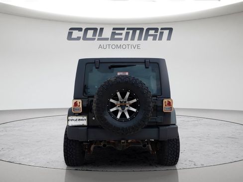 Used 2012 Jeep Wrangler Unlimited Sport w/ Connectivity Group AWD/4WD image 4