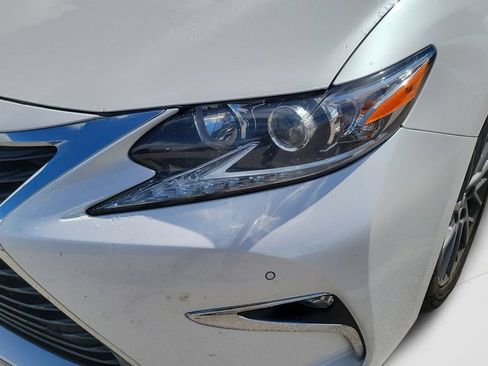 Used 2018 Lexus ES 350 w/ Premier Package FWD image 9