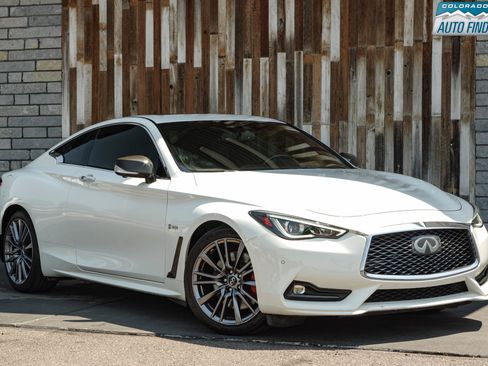 Used 2017 INFINITI Q60 Red Sport 400 AWD/4WD image 9