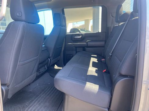 Used 2024 Chevrolet Silverado 2500 Custom w/ Custom Value Package image 8