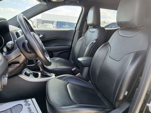 Used 2021 Jeep Compass Latitude AWD/4WD image 10