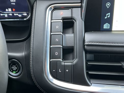 Used 2023 Chevrolet Tahoe High Country image 32