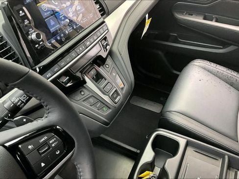 Used 2026 Honda Odyssey EX-L image 16