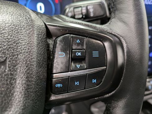 Used 2025 Ford Ranger Lariat w/ Trailer Tow Package image 17