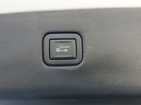 Certified 2023 Chevrolet Blazer LT w/ Convenience Package image 10