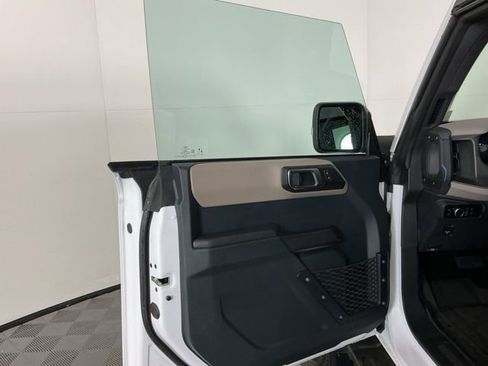 Used 2024 Ford Bronco Wildtrak image 14