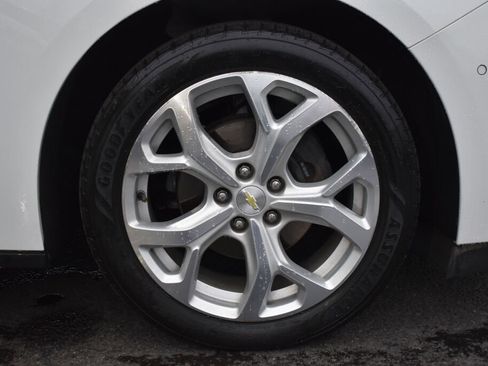 Used 2017 Chevrolet Volt Premier w/ Driver Confidence II Package image 13