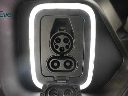 Used 2023 Rivian R1S Adventure Quad AWD/4WD image 10