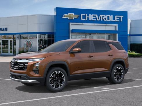 New 2027 Chevrolet Equinox LT w/ Convenience Package II FWD image 2