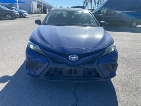 Used 2024 Toyota Camry SE image 2