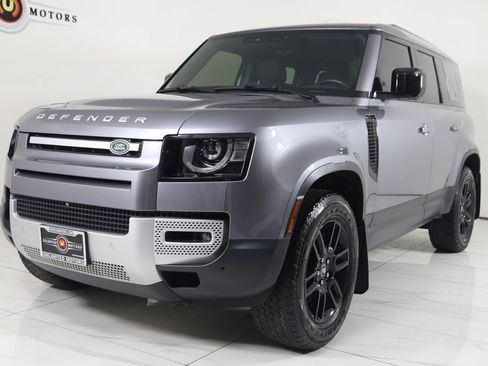 Used 2023 Land Rover Defender 110 SE image 5