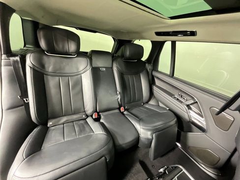 Used 2023 Land Rover Range Rover Long Wheelbase First Edition image 22