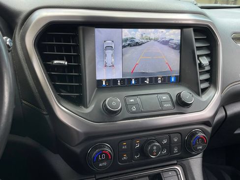 Used 2022 GMC Acadia AT4 w/ Technology Package AWD/4WD image 18