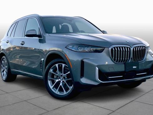 Certified 2024 BMW X5 xDrive40i w/ Premium Package image 3