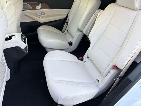 New 2026 Mercedes-Benz GLS 450 4MATIC image 15