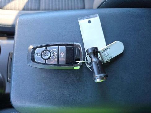 Used 2022 Ford Bronco Outer Banks image 8