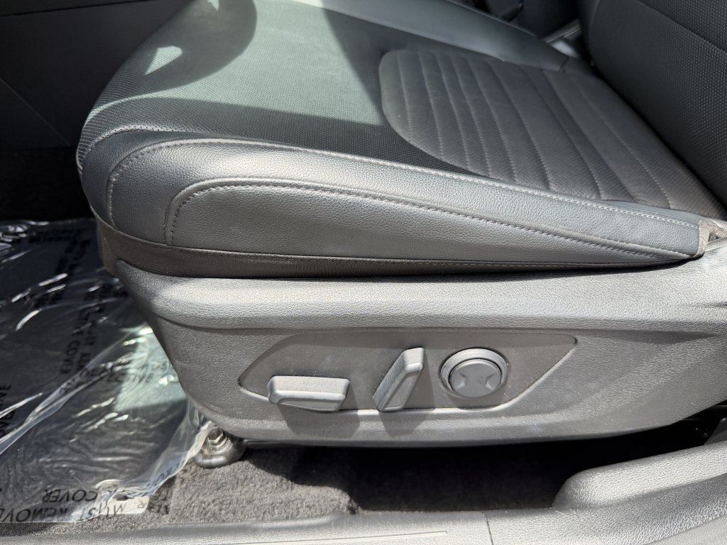 Used 2025 Kia Sportage SX FWD image 33