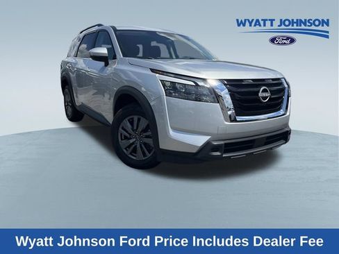 Used 2024 Nissan Pathfinder SV AWD/4WD image 1