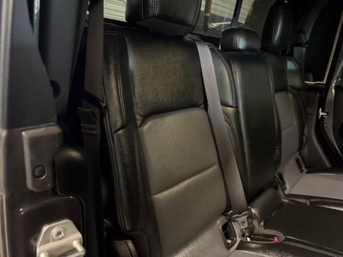 Used 2021 Jeep Gladiator Sport image 18