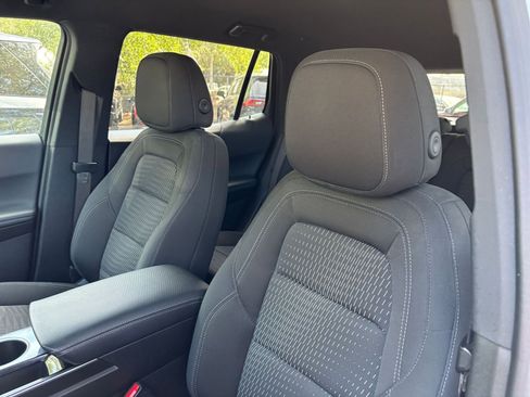 Used 2025 Chevrolet Equinox LT image 36