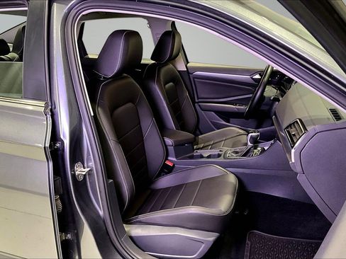 Used 2023 Volkswagen Jetta SE FWD image 28