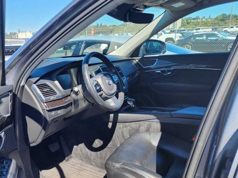 Used 2019 Volvo XC90 T6 Momentum w/ Protection Package Premier AWD/4WD image 7