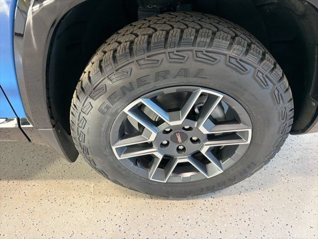 New 2026 GMC Terrain AT4 w/ Convenience Package III AWD/4WD image 14
