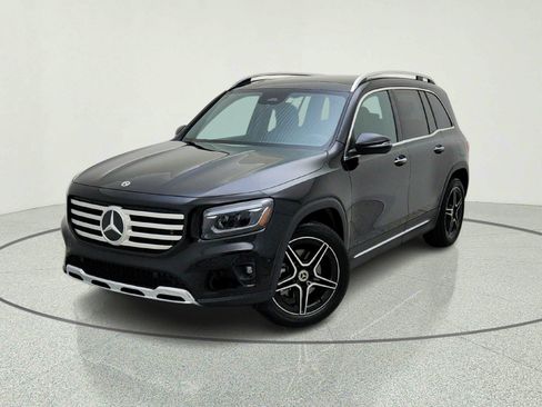 Certified 2026 Mercedes-Benz GLB 250 image 2