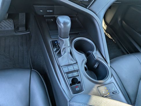 Used 2023 Toyota Camry XSE image 31