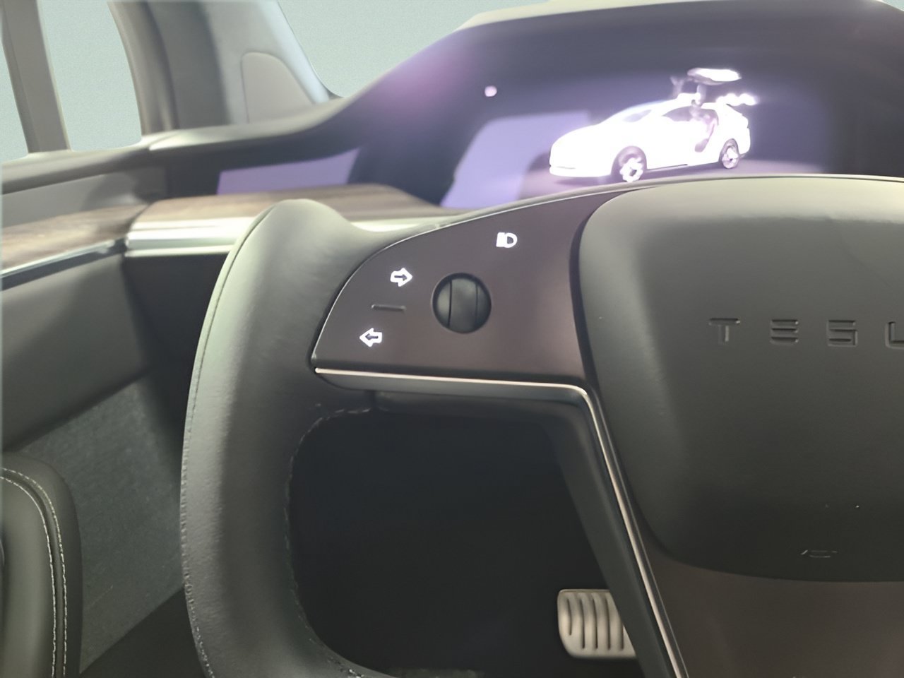 Used 2023 Tesla Model X AWD/4WD image 25