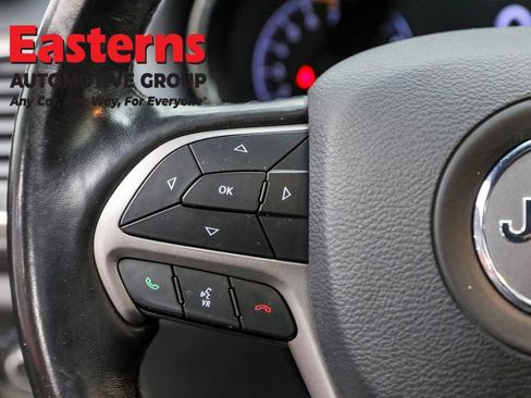 Used 2020 Jeep Grand Cherokee Altitude image 15