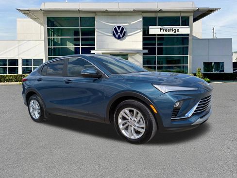 Used 2024 Buick Envista Preferred w/ Convenience II Package image 1