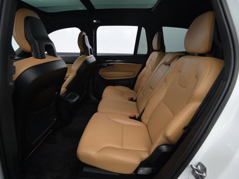 Used 2017 Volvo XC90 T5 Momentum w/ Momentum Plus Package image 42